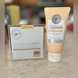 Brand new! It Cosemtic Confidence in Compact and Confidence in Cleanser Combo